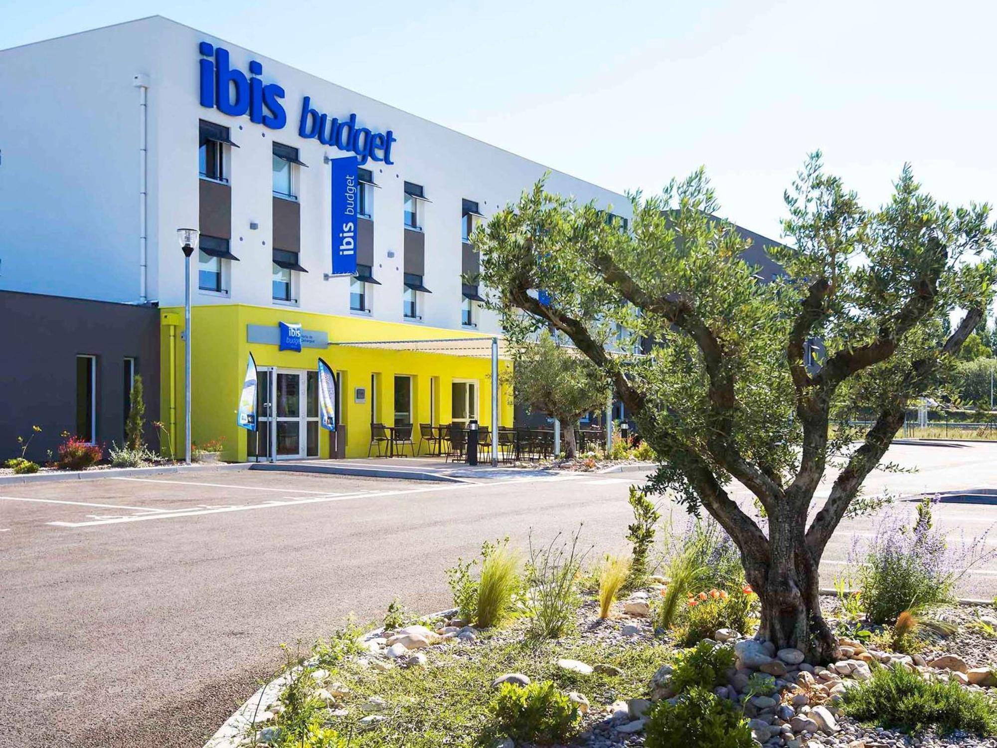 Ibis Budget Porte De Camargue Saint-Martin-de-Crau Eksteriør bilde