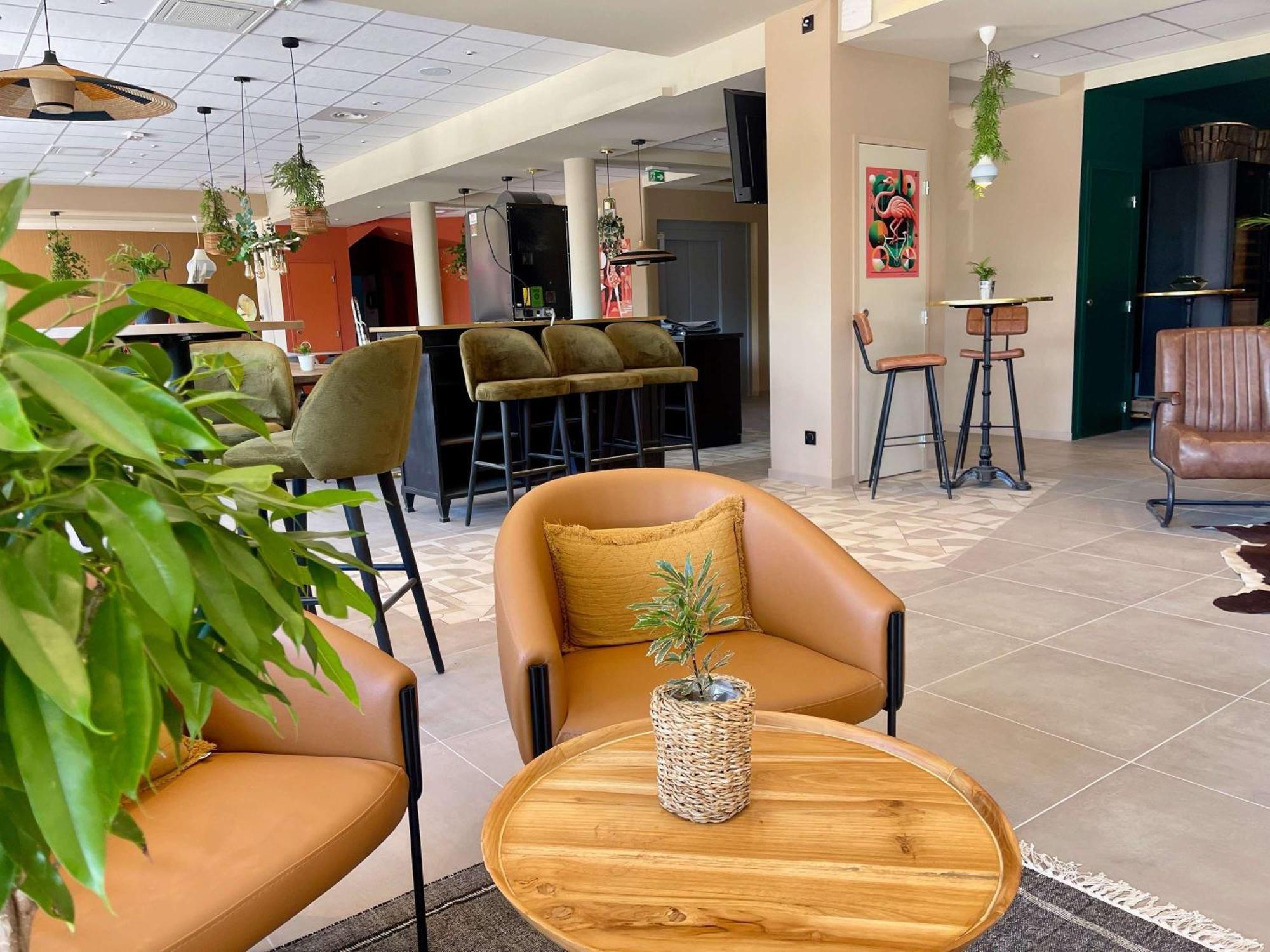 Ibis Budget Porte De Camargue Saint-Martin-de-Crau Eksteriør bilde
