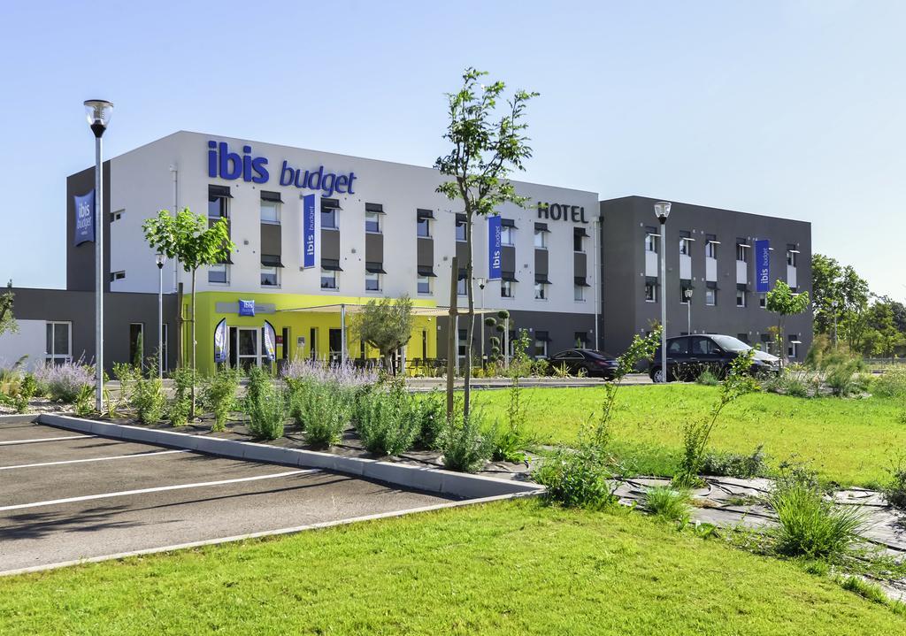 Ibis Budget Porte De Camargue Saint-Martin-de-Crau Eksteriør bilde