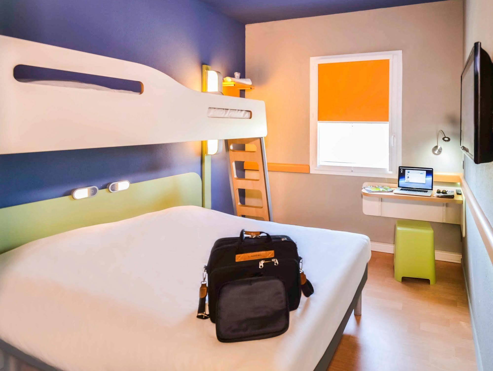 Ibis Budget Porte De Camargue Saint-Martin-de-Crau Eksteriør bilde