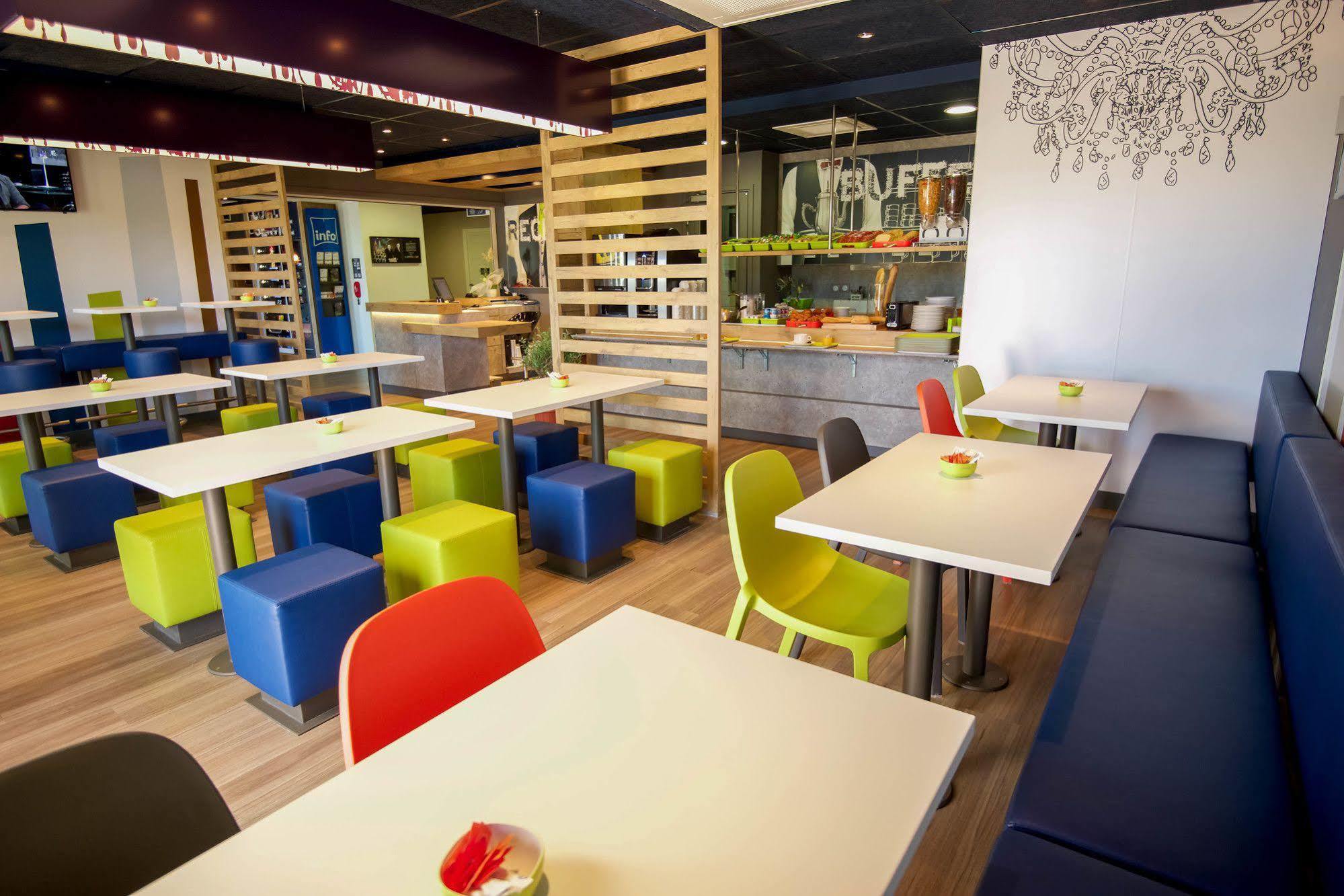 Ibis Budget Porte De Camargue Saint-Martin-de-Crau Eksteriør bilde